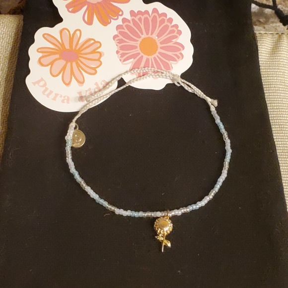 Pura Vida Jewelry - Rare Pura Vida Seed Bead